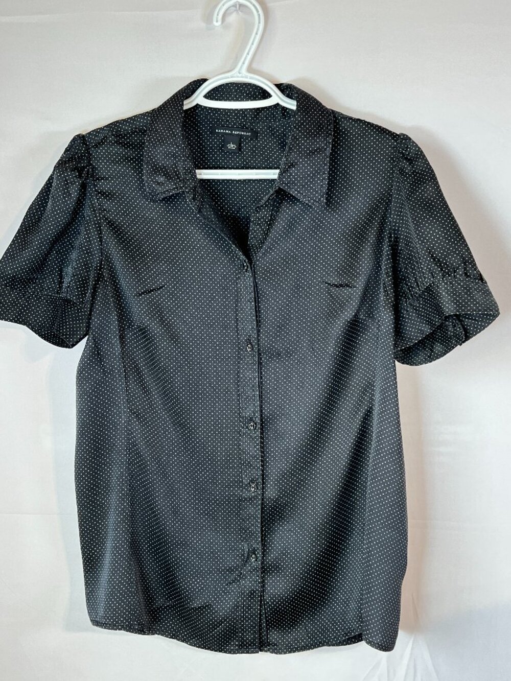 Banana Republic 100% Silk Navy Polka Dot Button‑Up Top – Size L